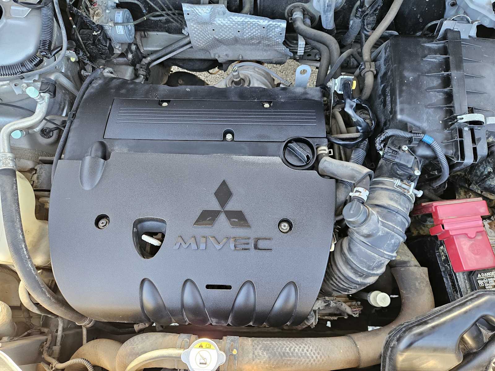 Thumbnail: 2014 Mitsubishi Outlander Sport - 28