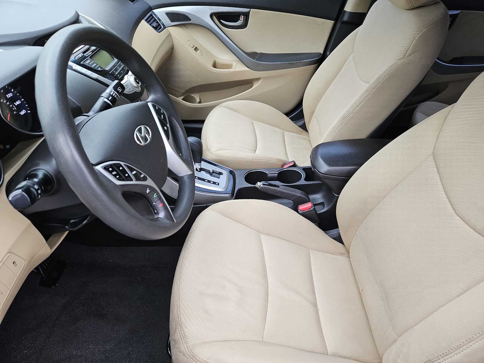 Thumbnail: 2012 Hyundai Elantra - 12