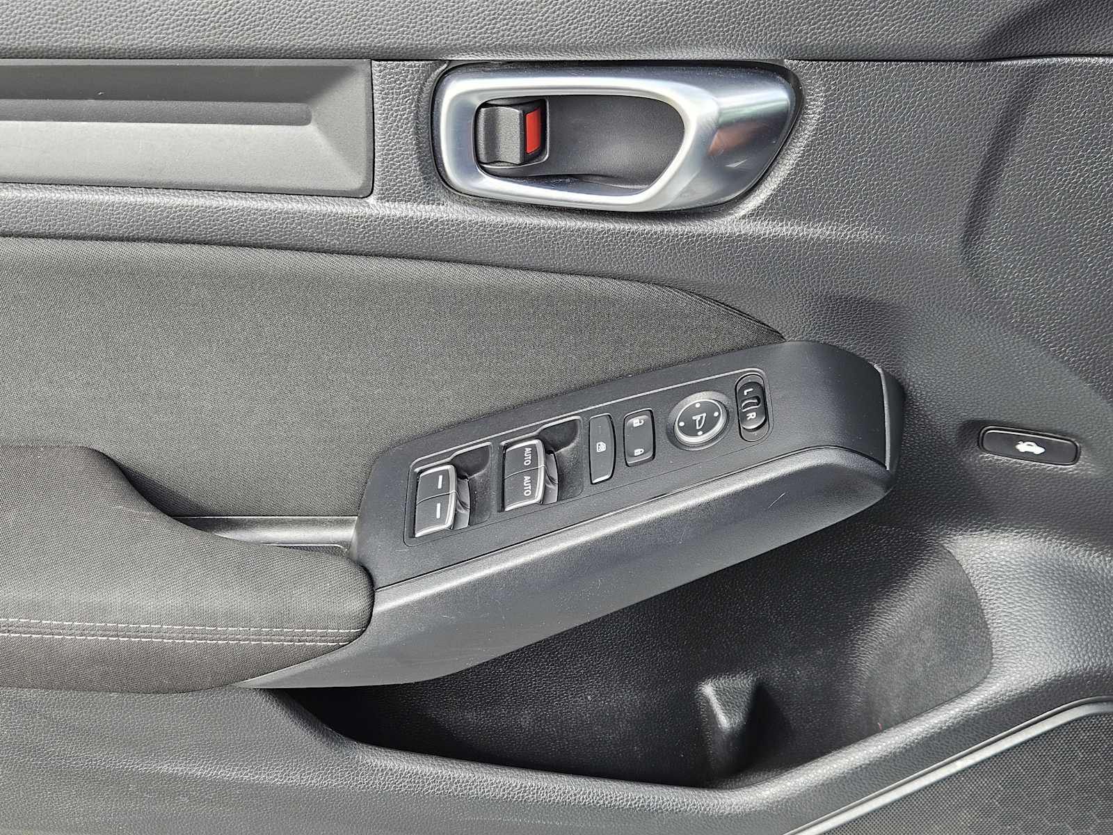 Thumbnail: 2022 Honda Civic - 22