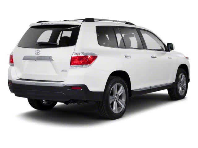 Thumbnail: 2013 Toyota Highlander - 2