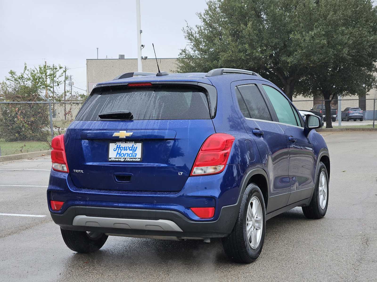 Thumbnail: 2017 Chevrolet Trax - 6