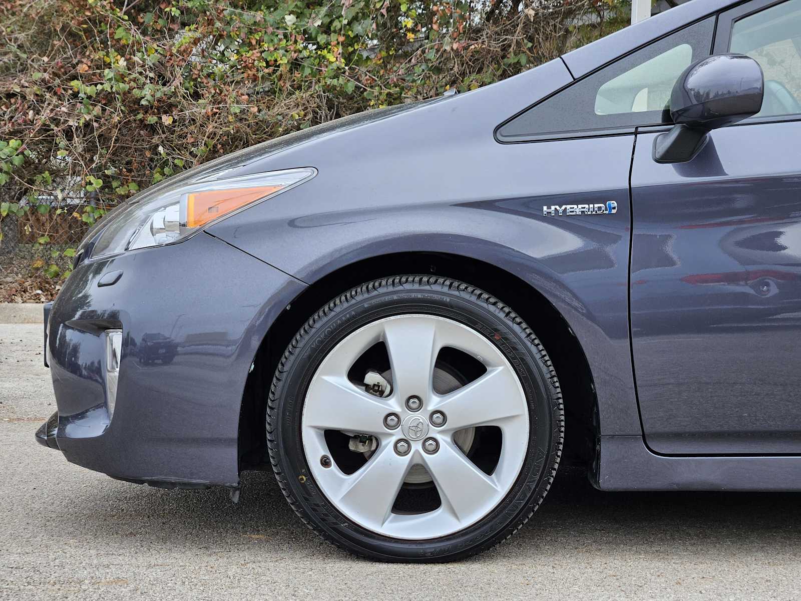 Thumbnail: 2014 Toyota Prius - 8