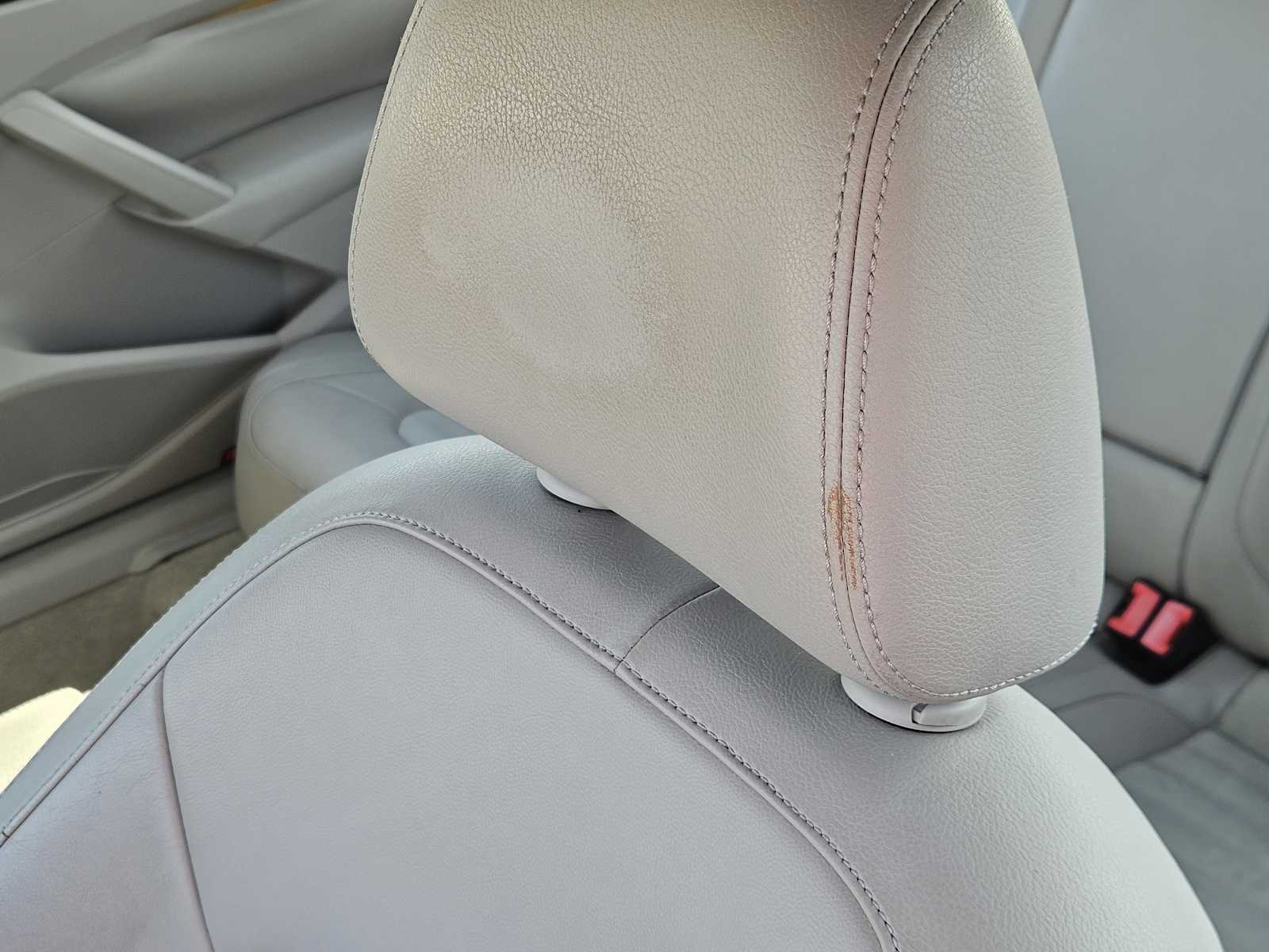 Thumbnail: 2013 Volkswagen Passat - 15