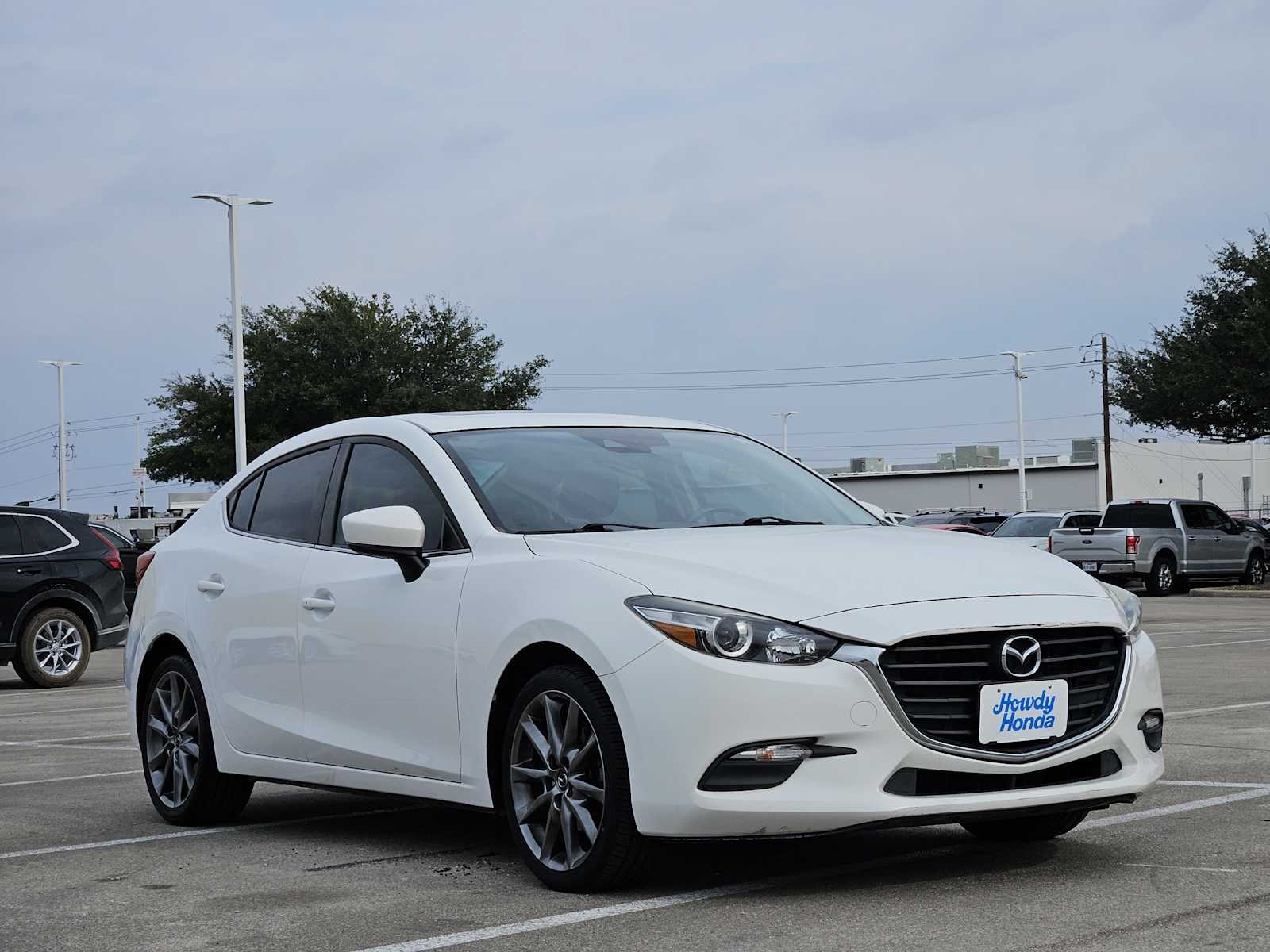 Thumbnail: 2018 Mazda Mazda3 - 3