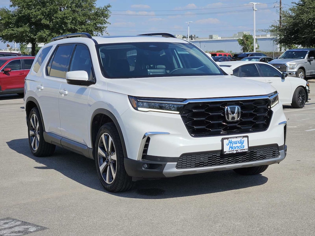 Certified 2025 Honda Pilot Touring SUV