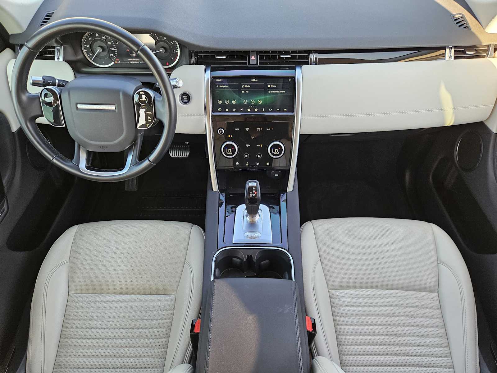 Thumbnail: 2020 Land Rover Discovery Sport - 24