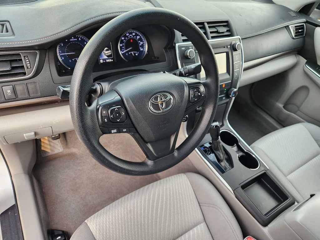 Used 2016 Toyota Camry LE Sedan
