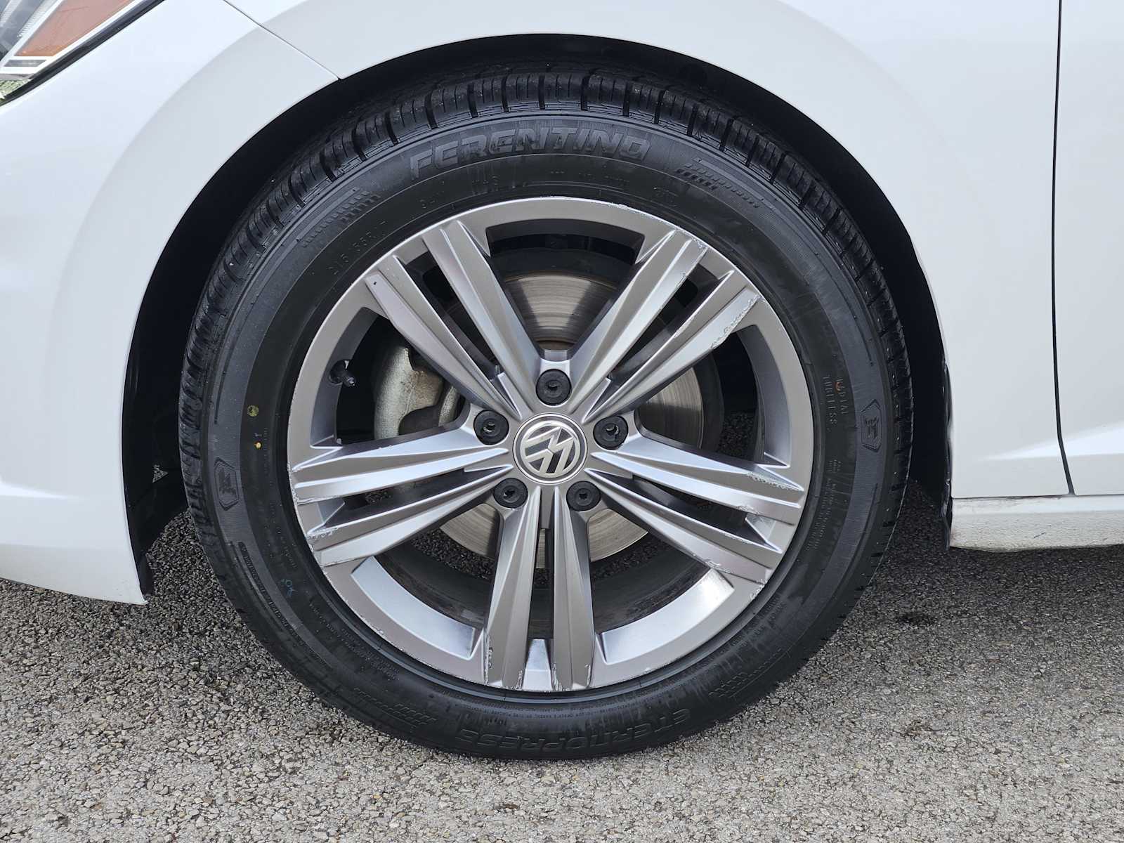 Thumbnail: 2019 Volkswagen Jetta - 9