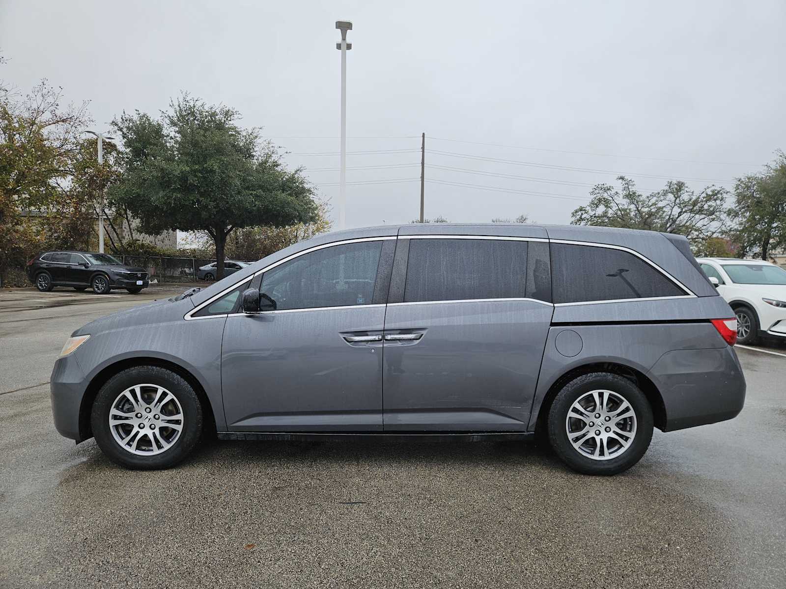 Thumbnail: 2012 Honda Odyssey - 4