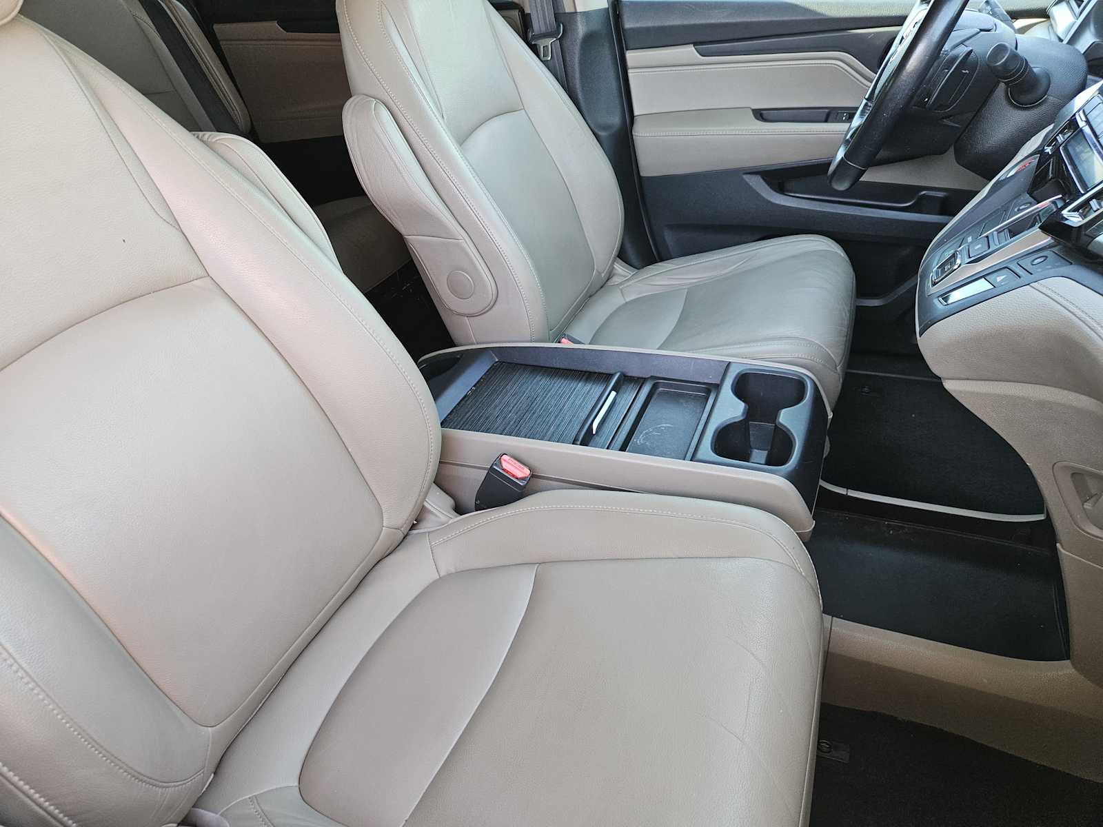 Thumbnail: 2019 Honda Odyssey - 13