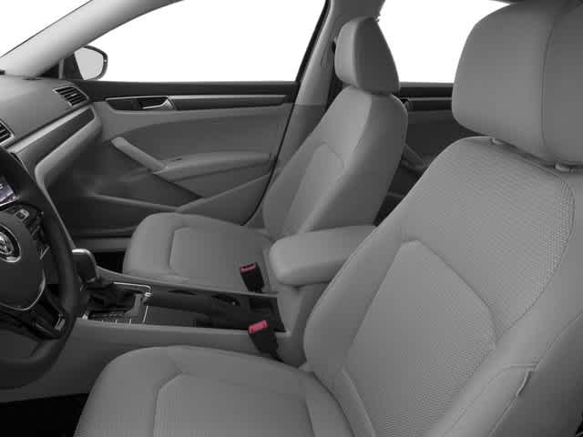 Thumbnail: 2018 Volkswagen Passat - 9