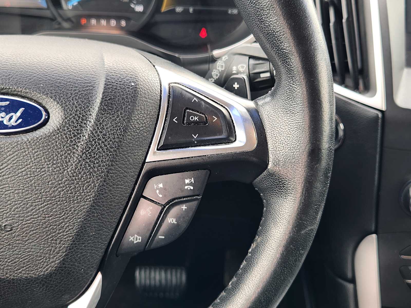 Thumbnail: 2016 Ford Edge - 28