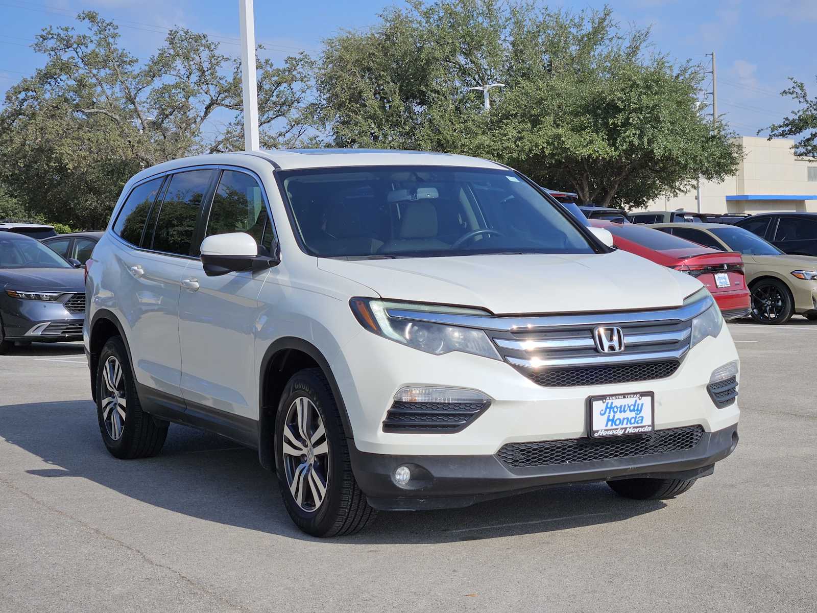 Thumbnail: 2016 Honda Pilot - 3