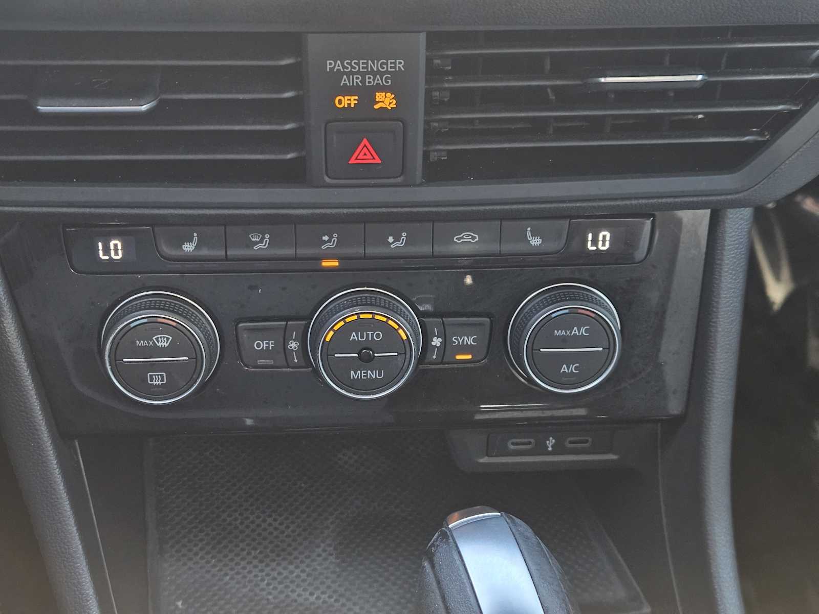 Thumbnail: 2021 Volkswagen Jetta - 18