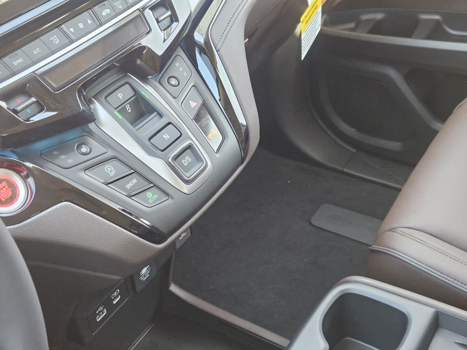 Thumbnail: 2026 Honda Odyssey - 17