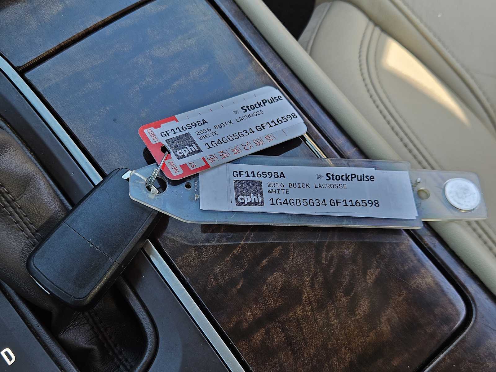 Thumbnail: 2016 Buick LaCrosse - 33