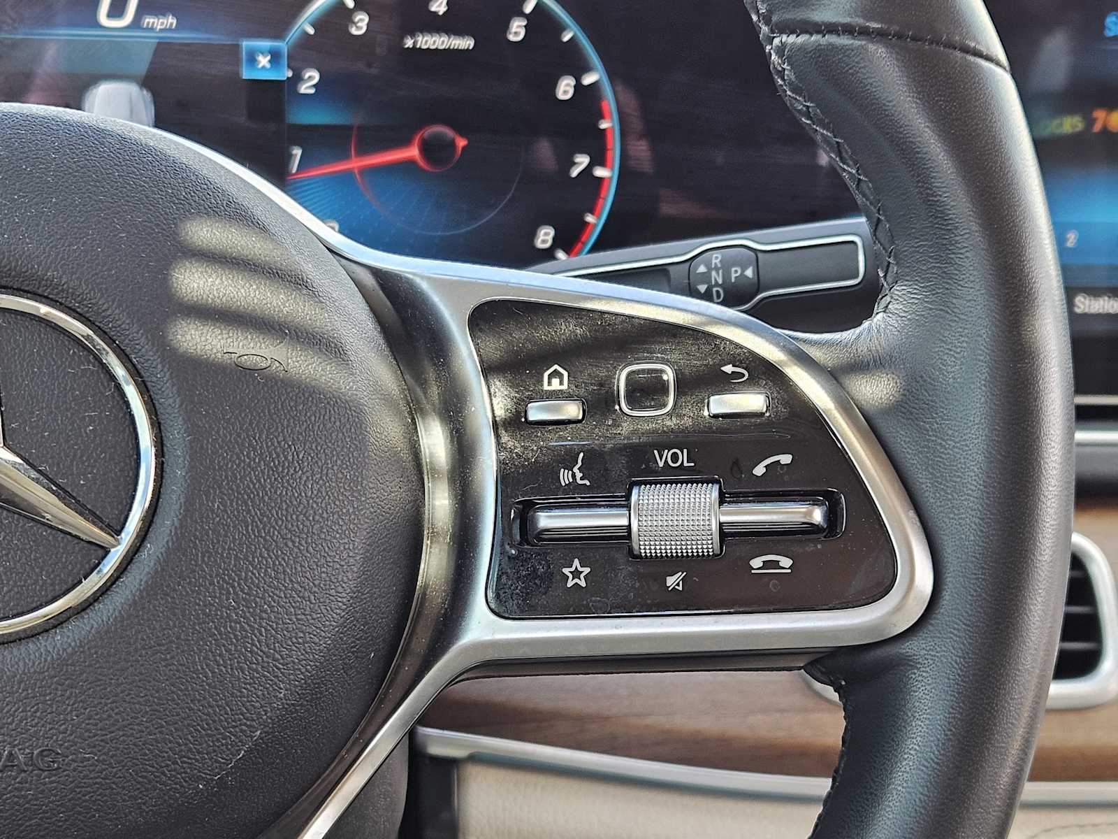 Thumbnail: 2023 Mercedes-Benz GLE - 29