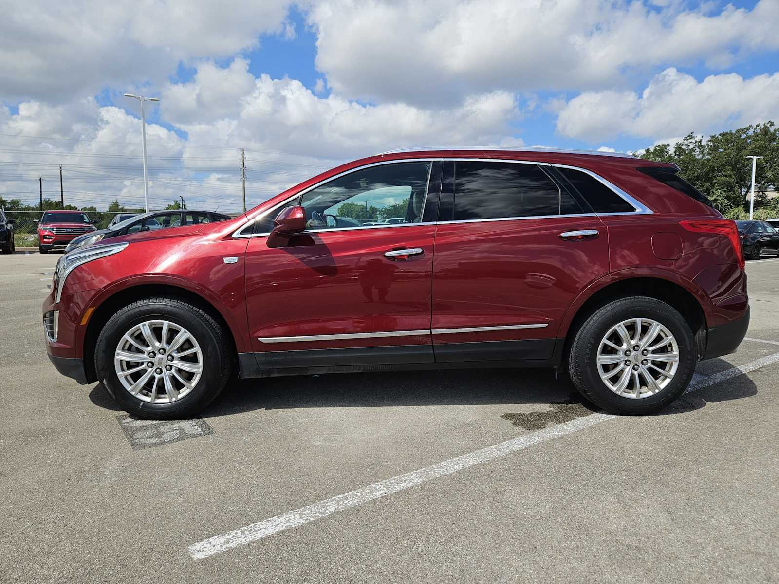 Thumbnail: 2017 Cadillac XT5 - 4