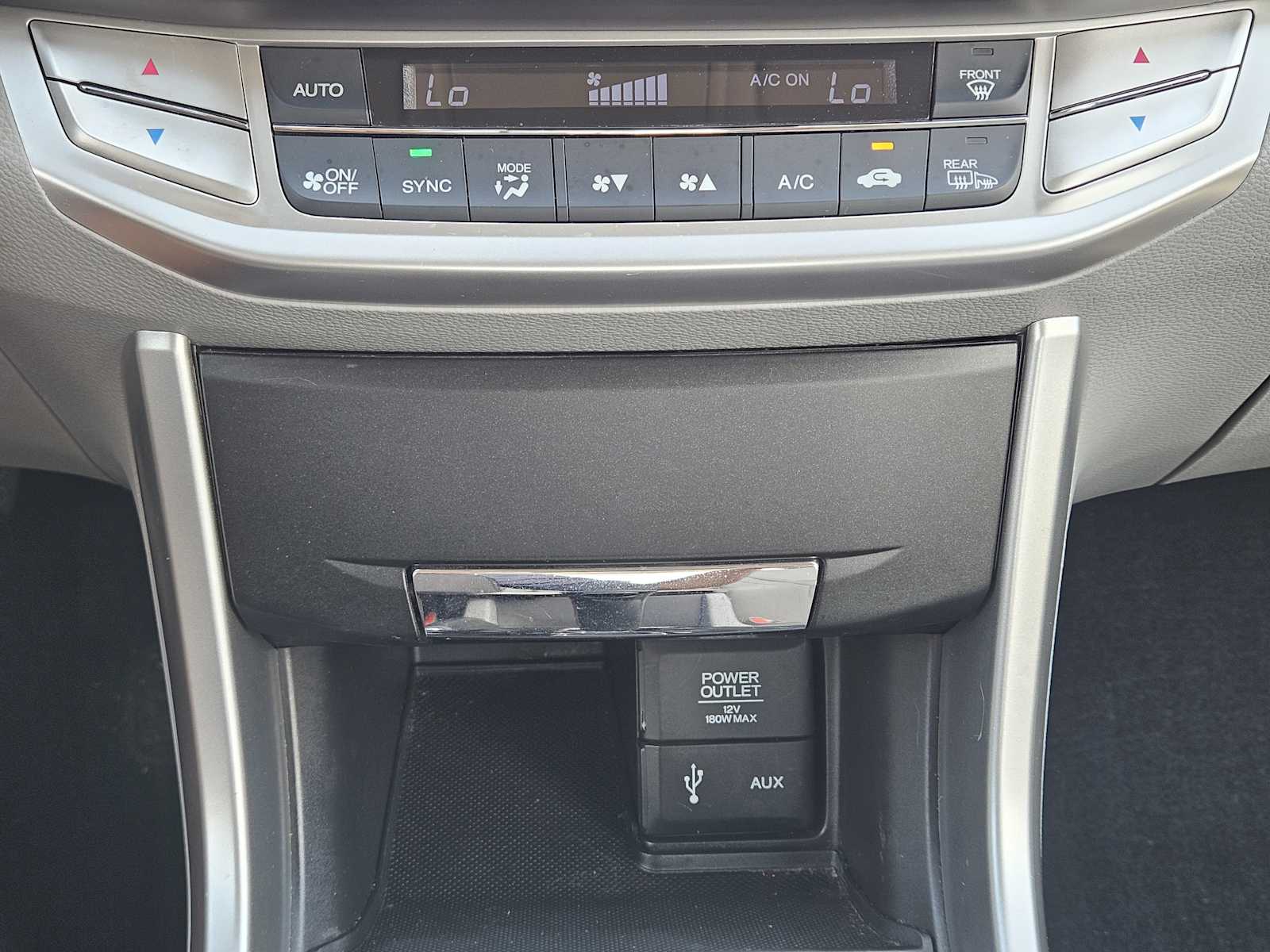 Thumbnail: 2015 Honda Accord - 19