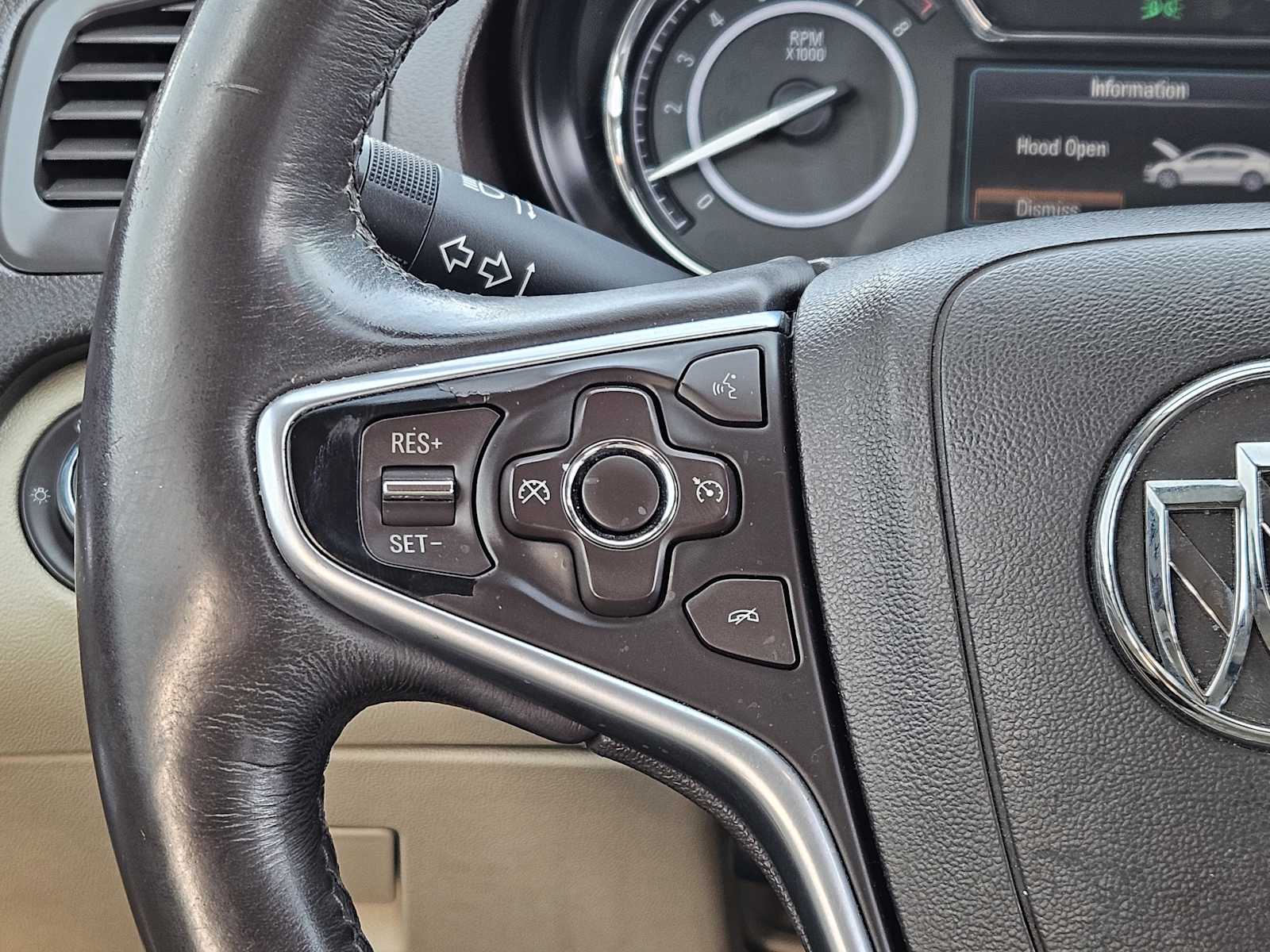 Thumbnail: 2016 Buick Regal - 25