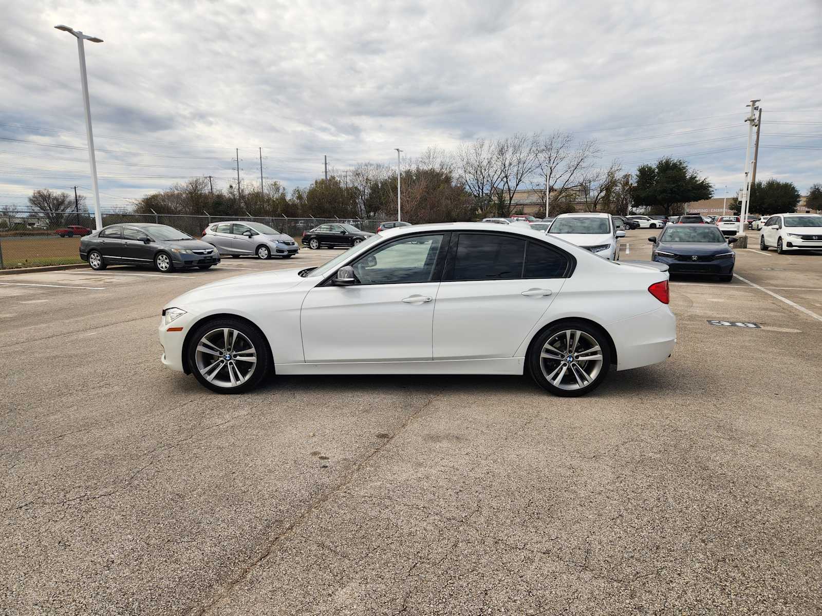 Thumbnail: 2015 BMW 3 Series - 4