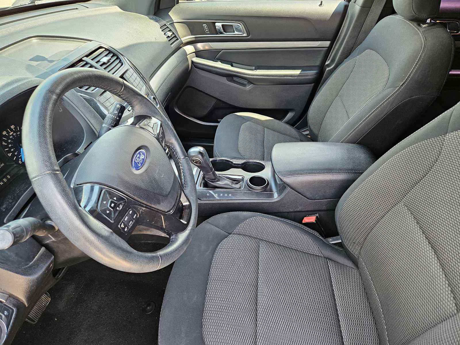 Thumbnail: 2019 Ford Explorer - 13
