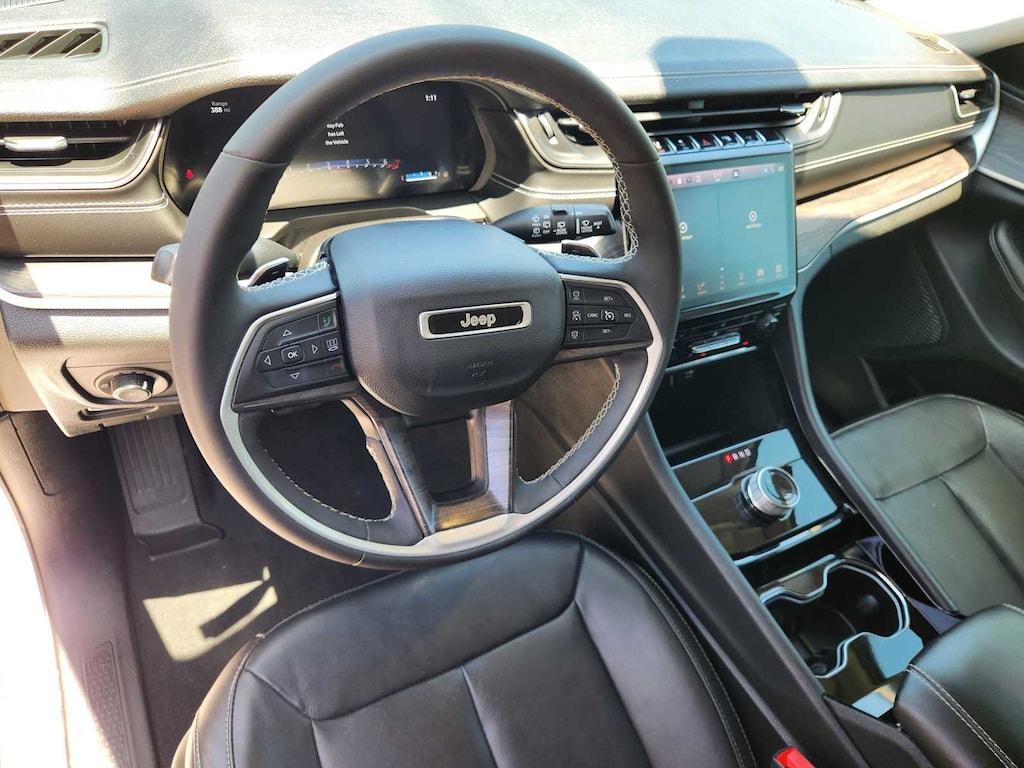 Used 2023 Jeep Grand Cherokee Limited SUV