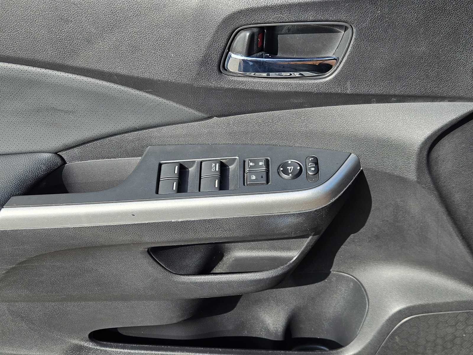 Thumbnail: 2015 Honda CR-V - 22