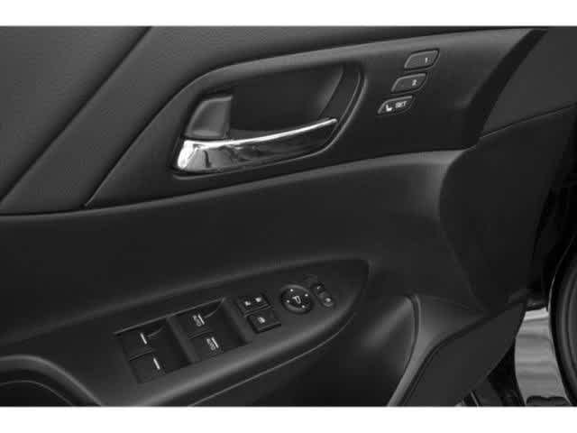 Thumbnail: 2015 Honda Accord - 16