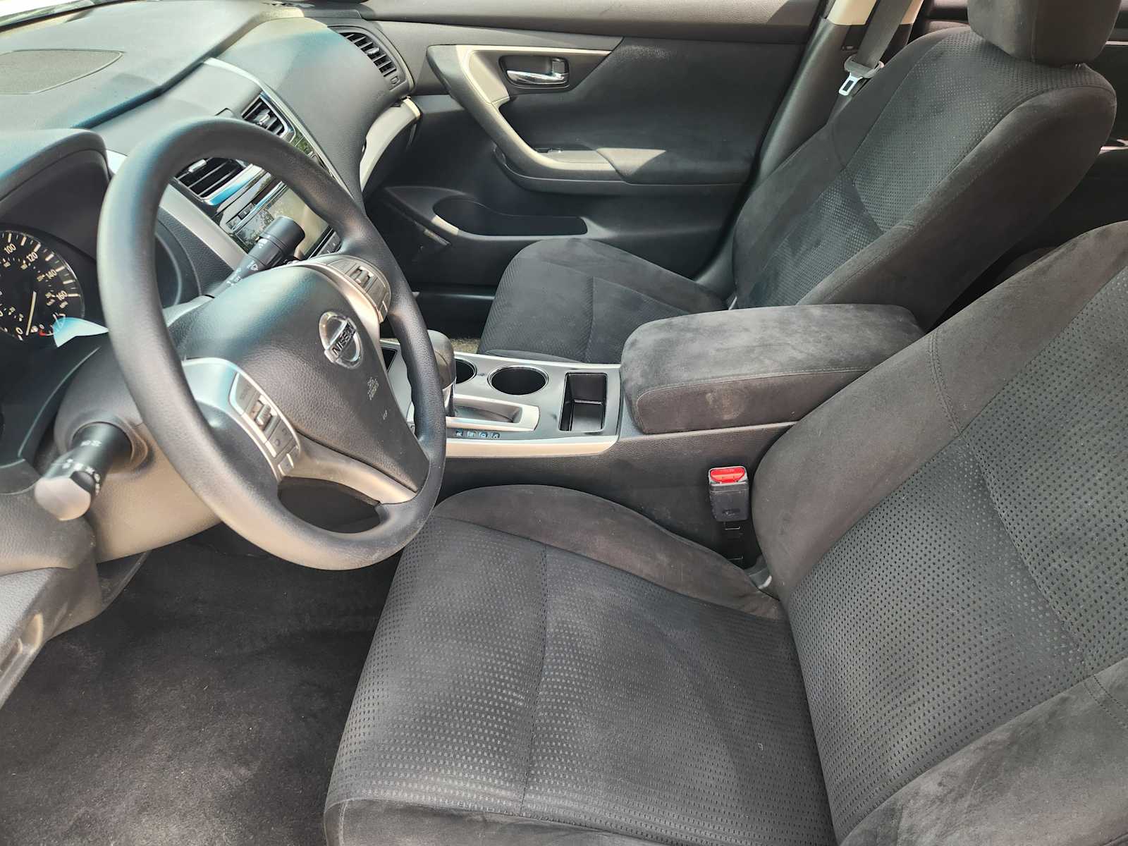 Thumbnail: 2015 Nissan Altima - 13
