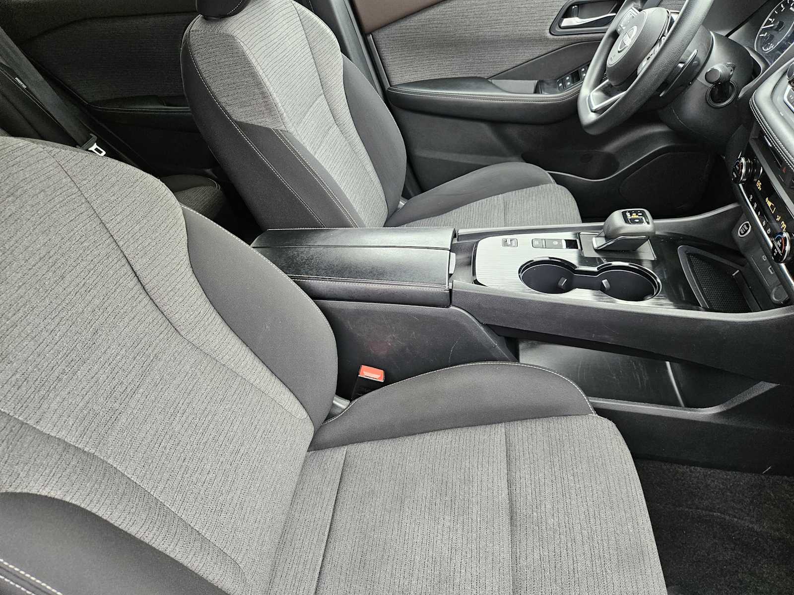 Thumbnail: 2023 Nissan Rogue - 14