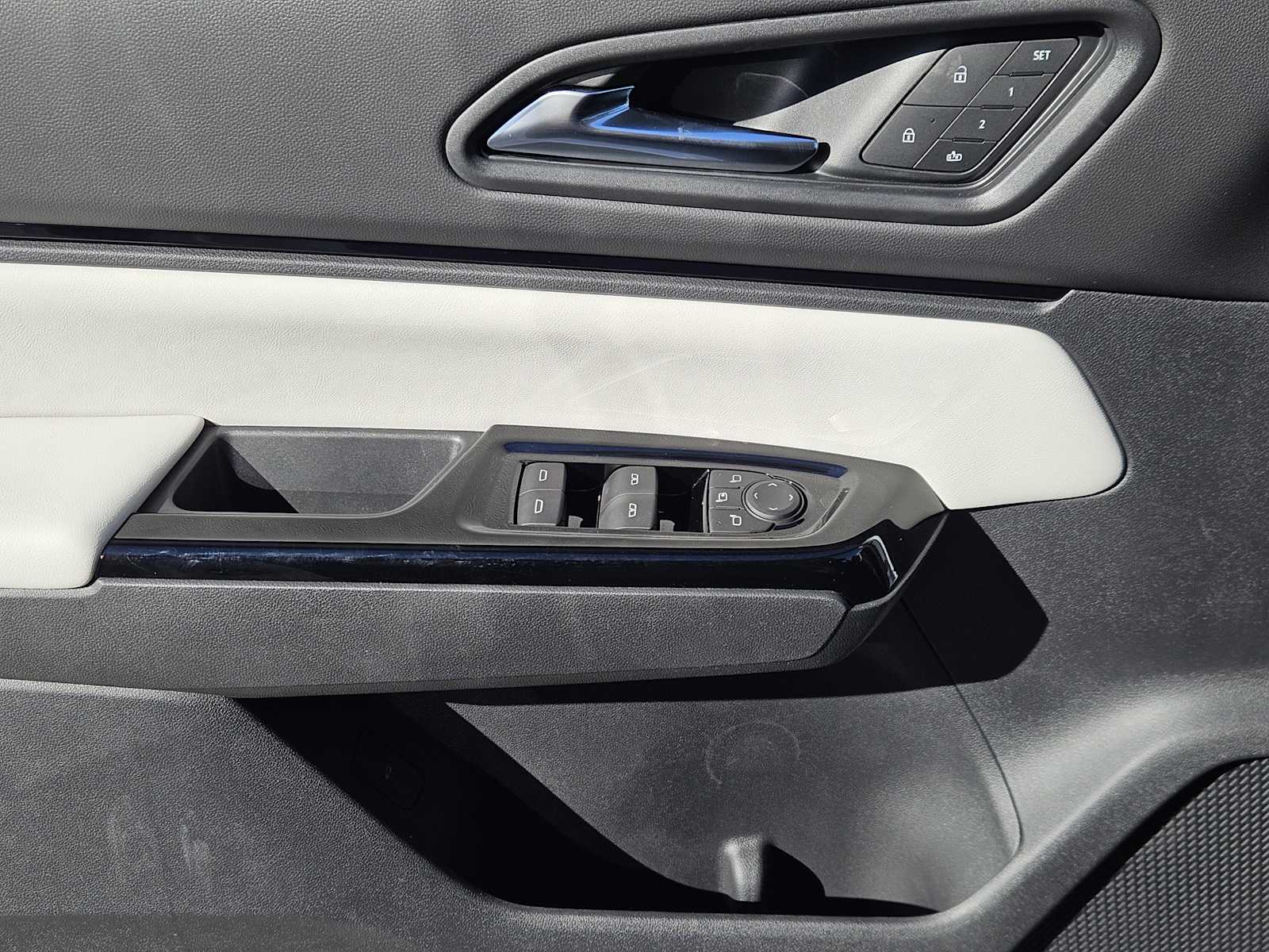 Thumbnail: 2026 Honda Prologue - 19