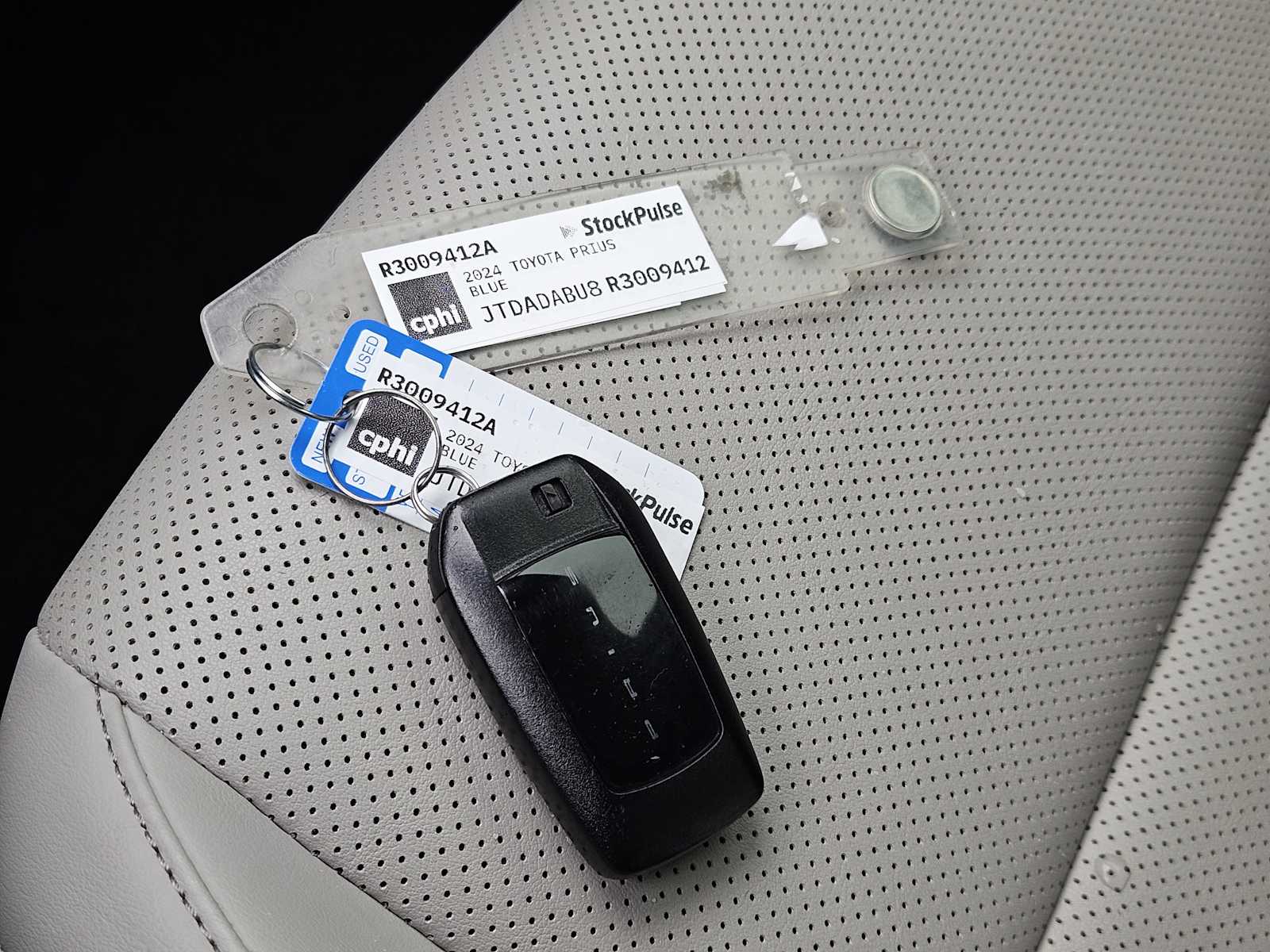 Thumbnail: 2024 Toyota Prius - 33