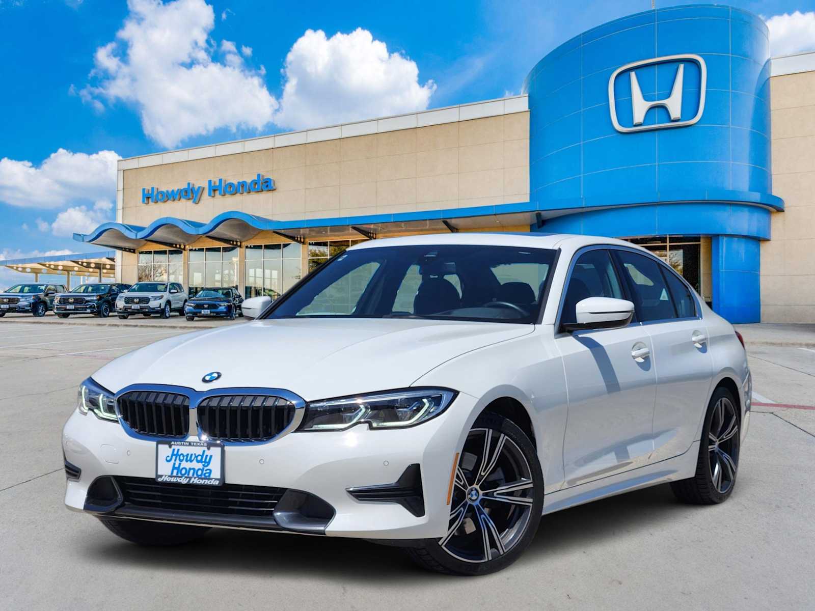 2021 BMW 3 Series 330i xDrive Sedan's photo