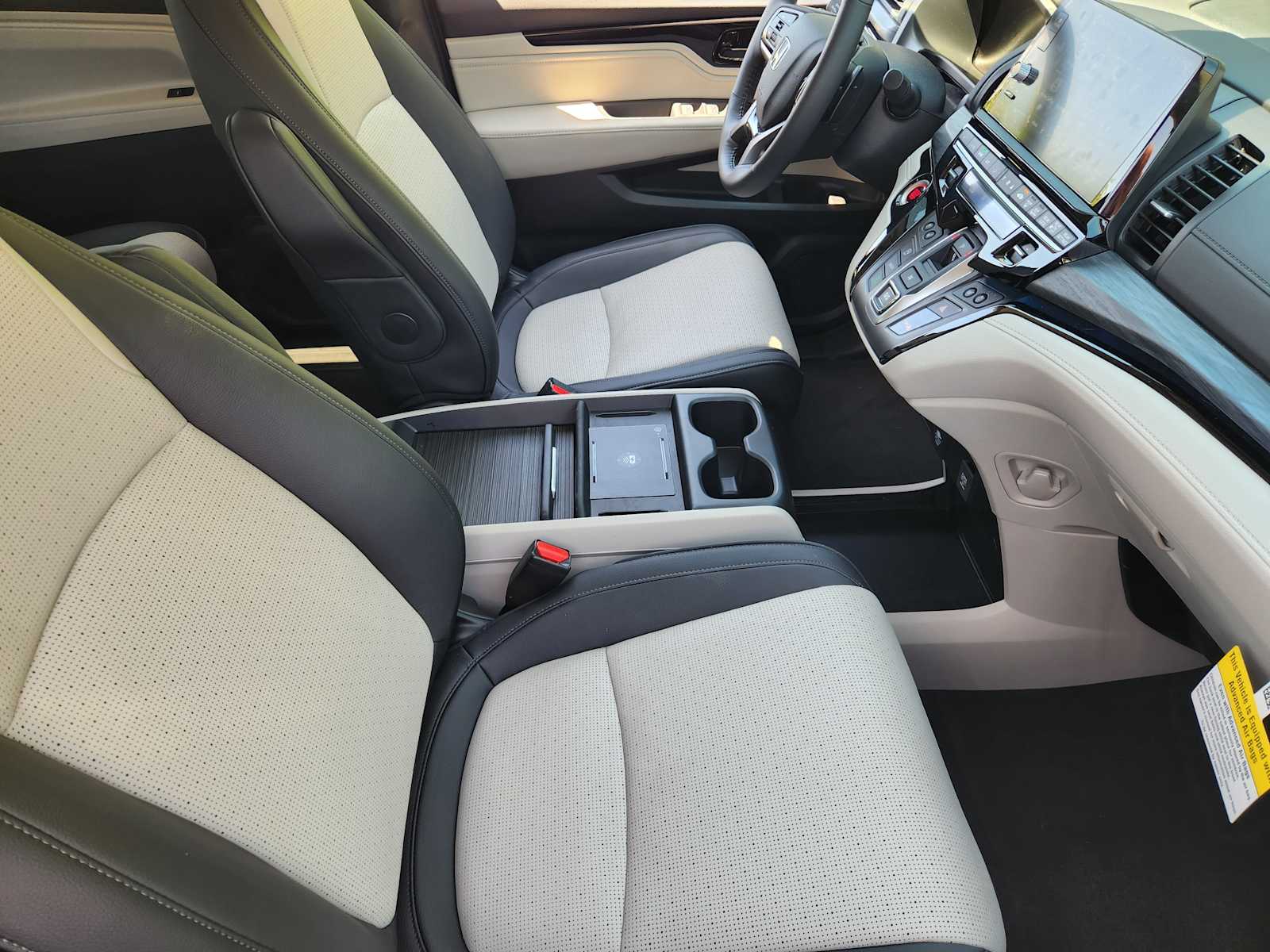 Thumbnail: 2026 Honda Odyssey - 14