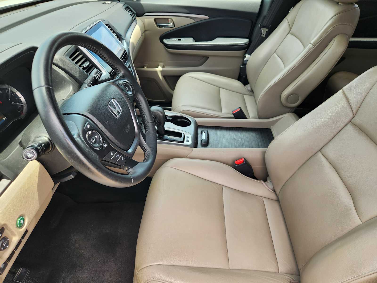 Thumbnail: 2016 Honda Pilot - 13
