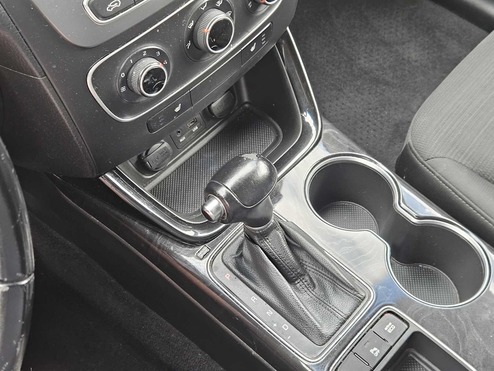 Thumbnail: 2015 Kia Sorento - 20