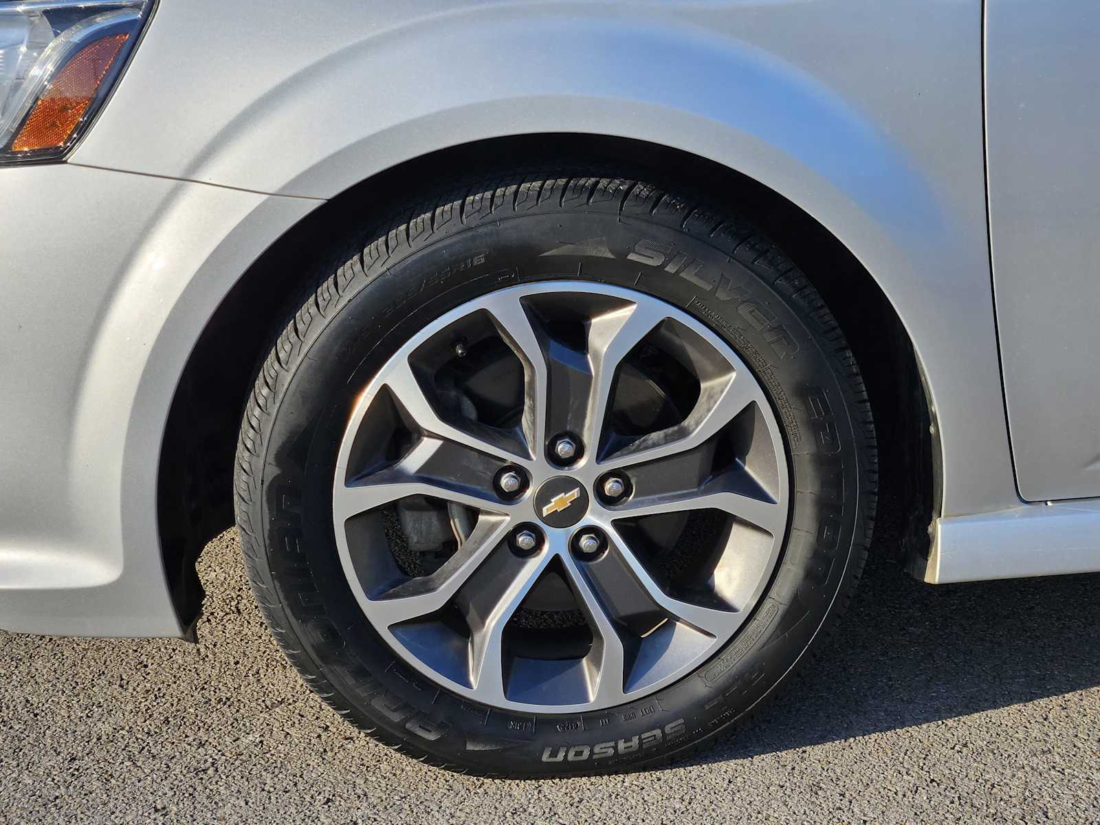 Thumbnail: 2017 Chevrolet Sonic - 9