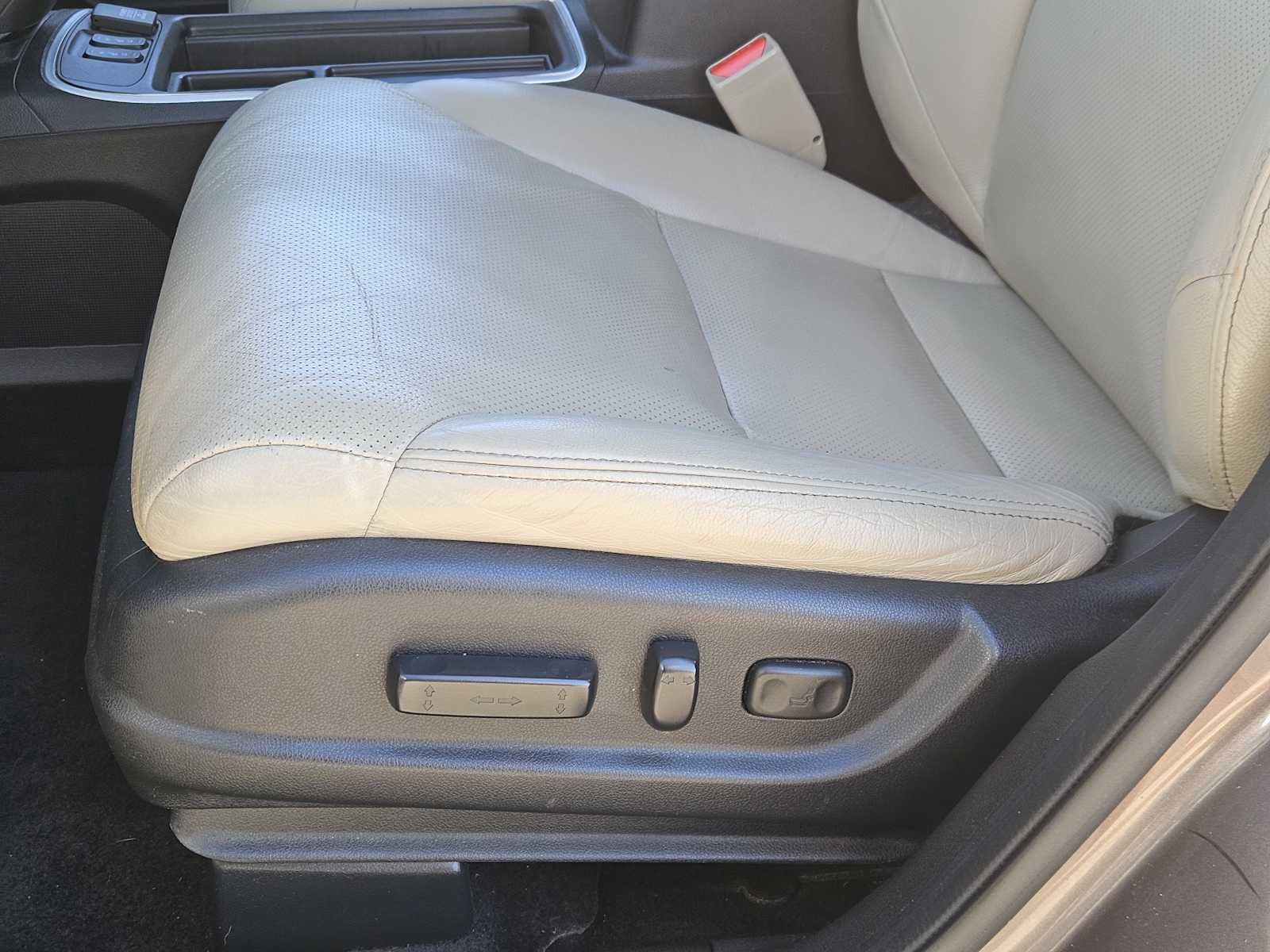 Thumbnail: 2015 Honda CR-V - 23