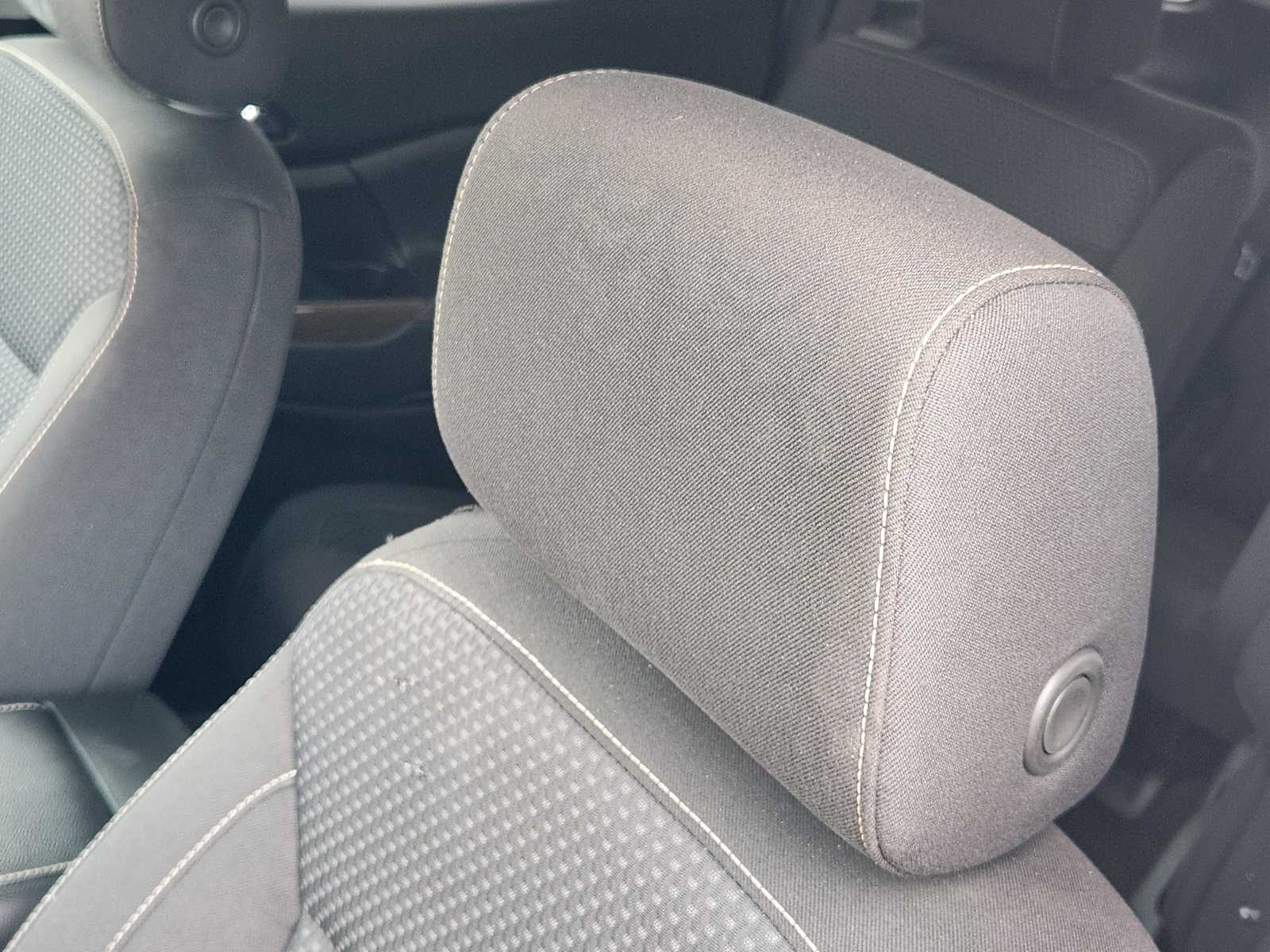 Thumbnail: 2023 GMC Acadia - 15