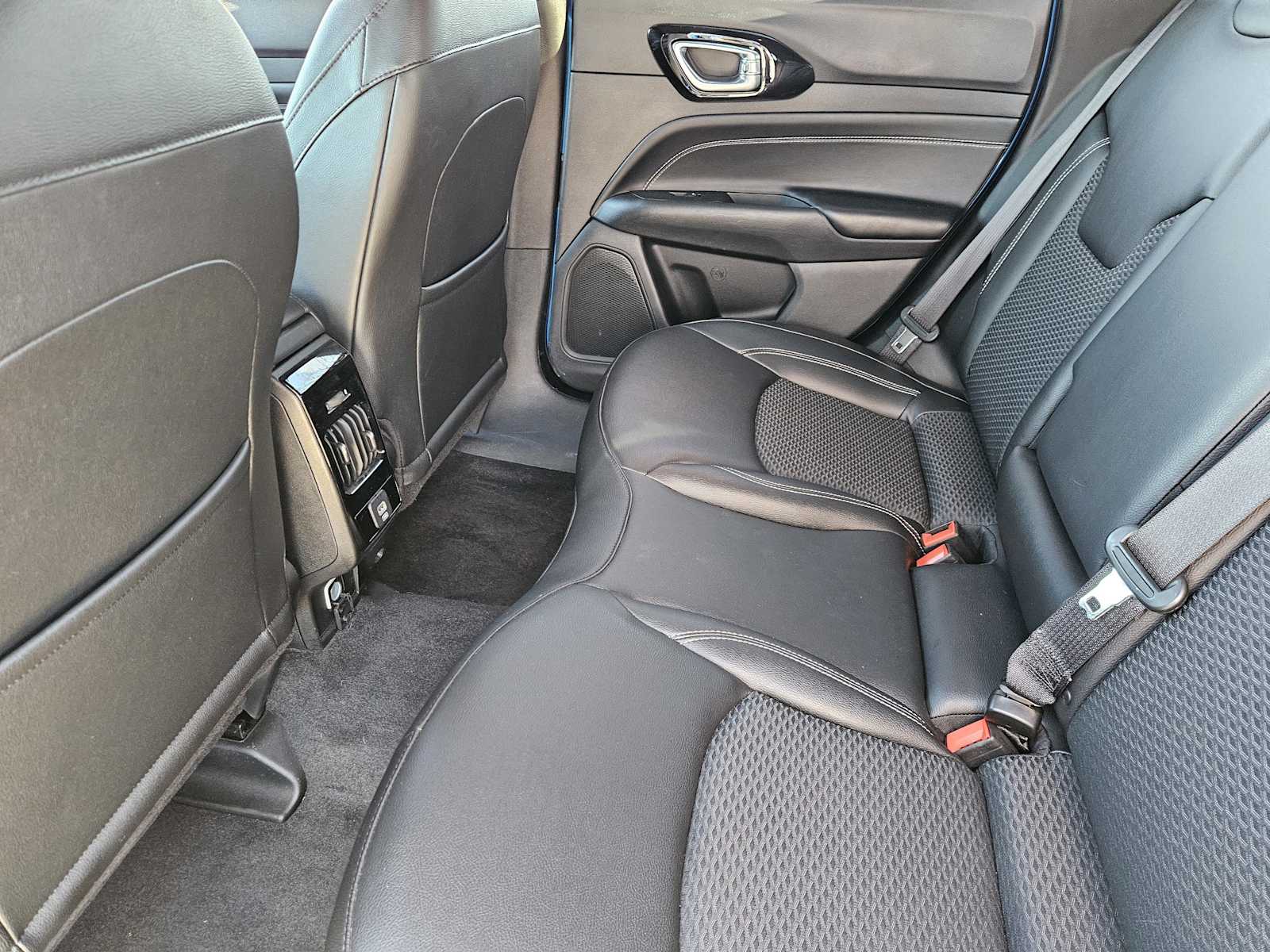 Thumbnail: 2024 Jeep Compass - 27