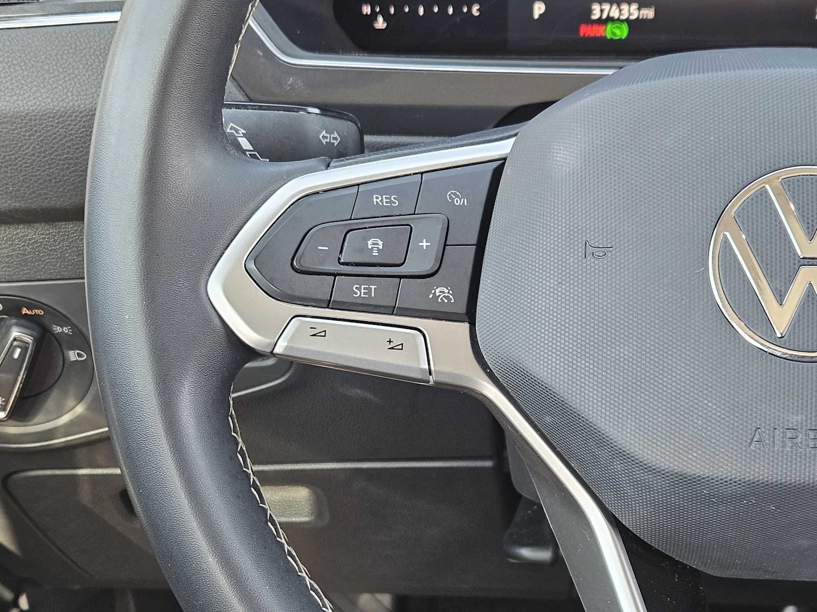 Thumbnail: 2023 Volkswagen Tiguan - 28