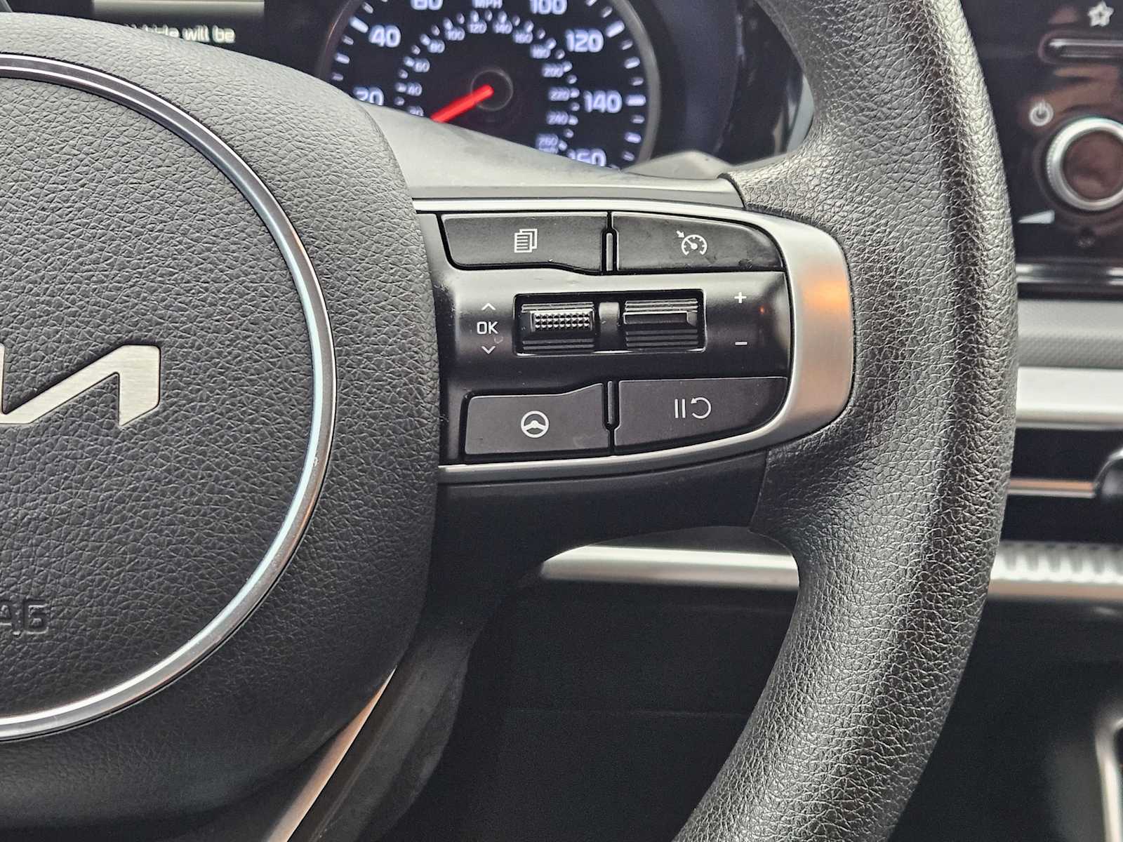 Thumbnail: 2022 Kia K5 - 26