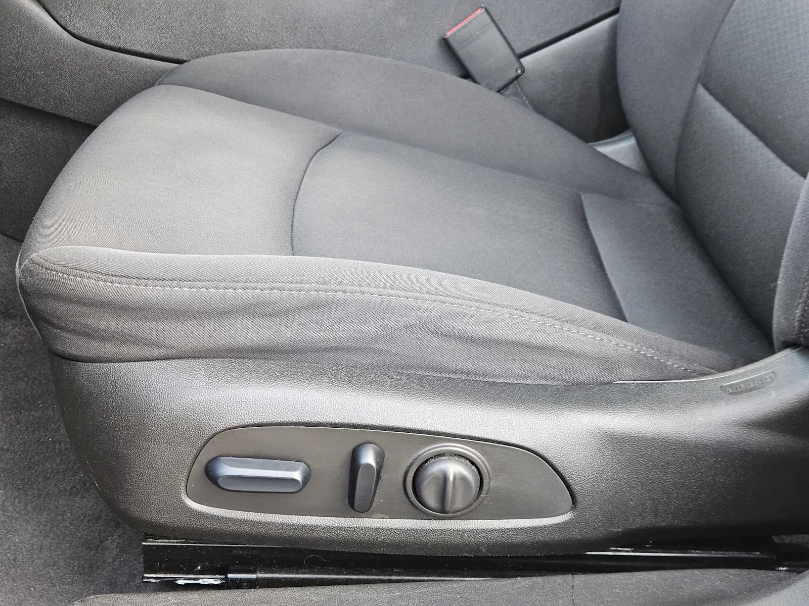 Thumbnail: 2023 Chevrolet Malibu - 23