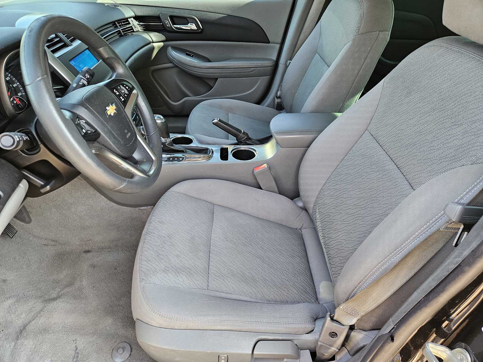 Thumbnail: 2015 Chevrolet Malibu - 12