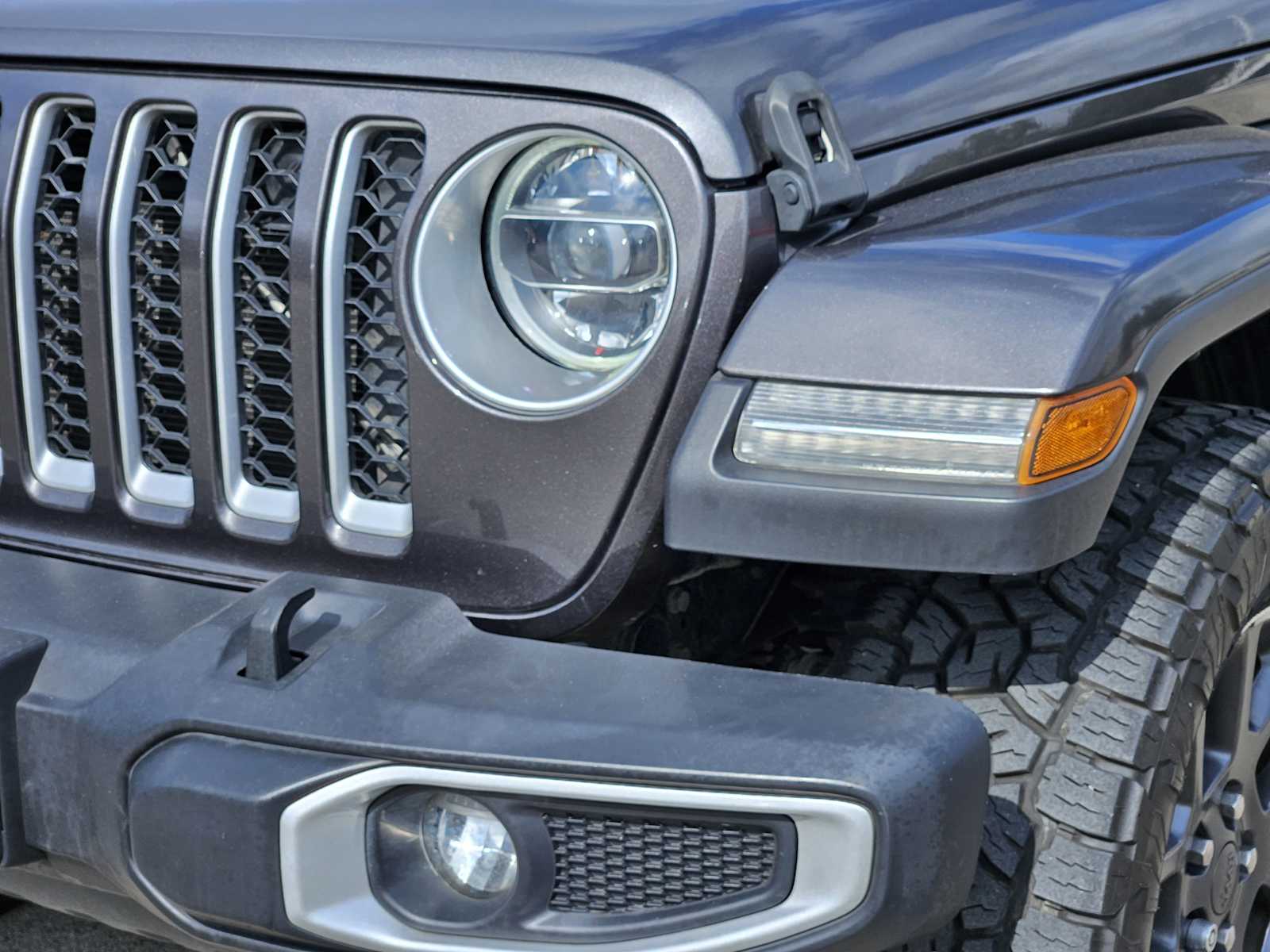 Thumbnail: 2021 Jeep Gladiator - 7