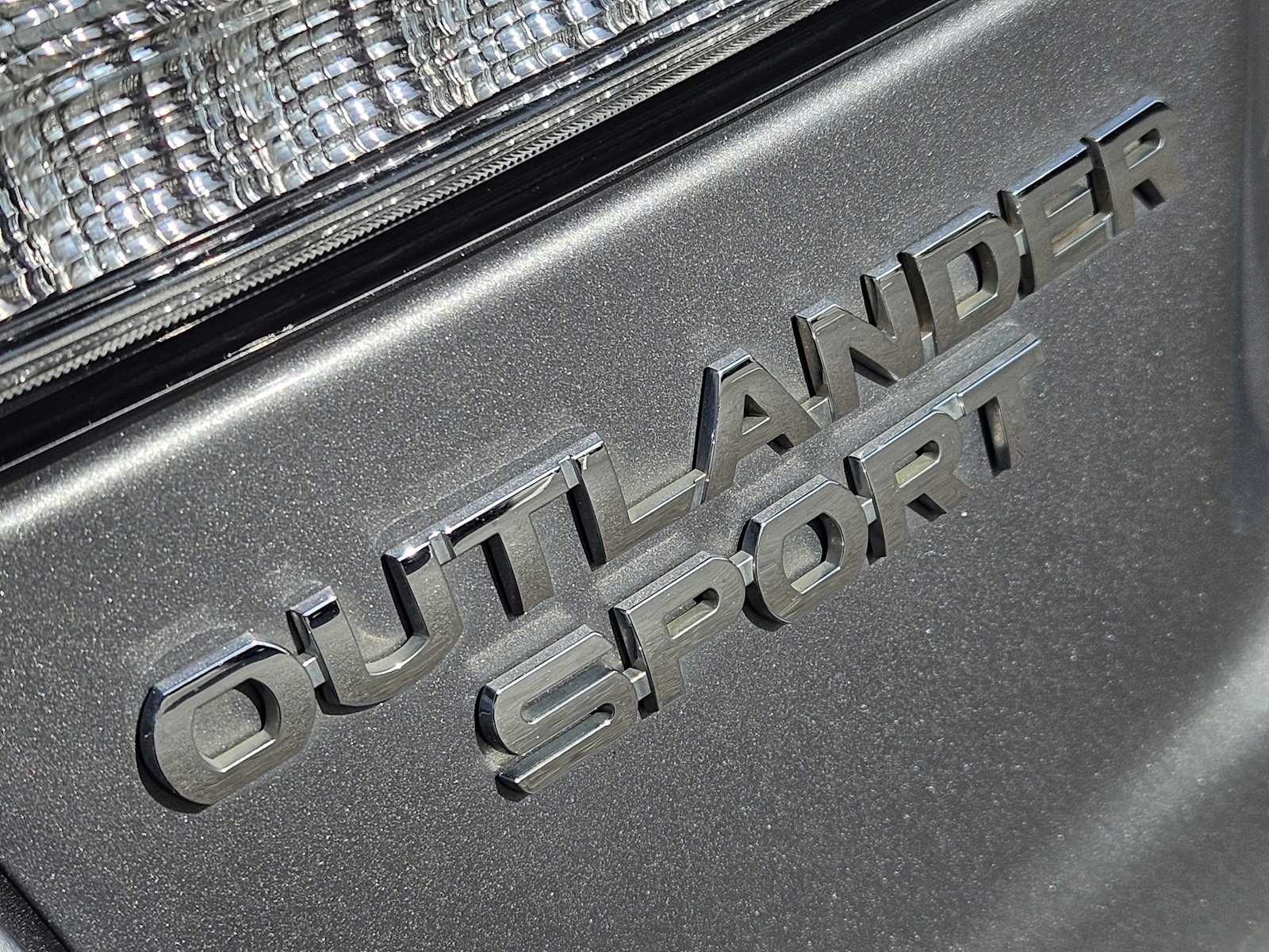 Thumbnail: 2021 Mitsubishi Outlander Sport - 11