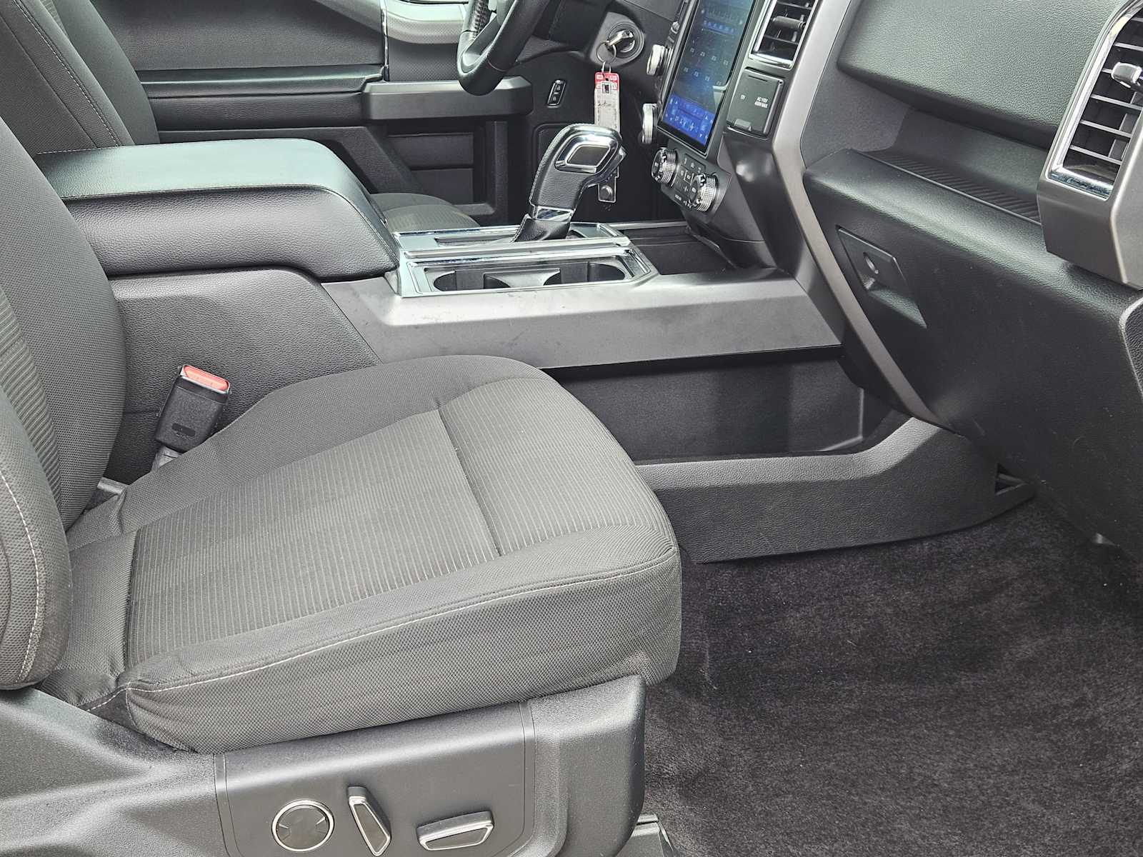 2016 Ford F-150 XLT 14