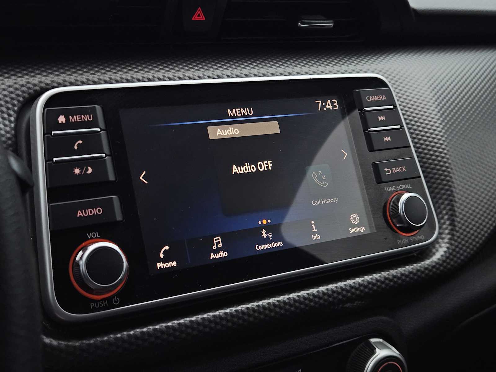 Thumbnail: 2020 Nissan Kicks - 17