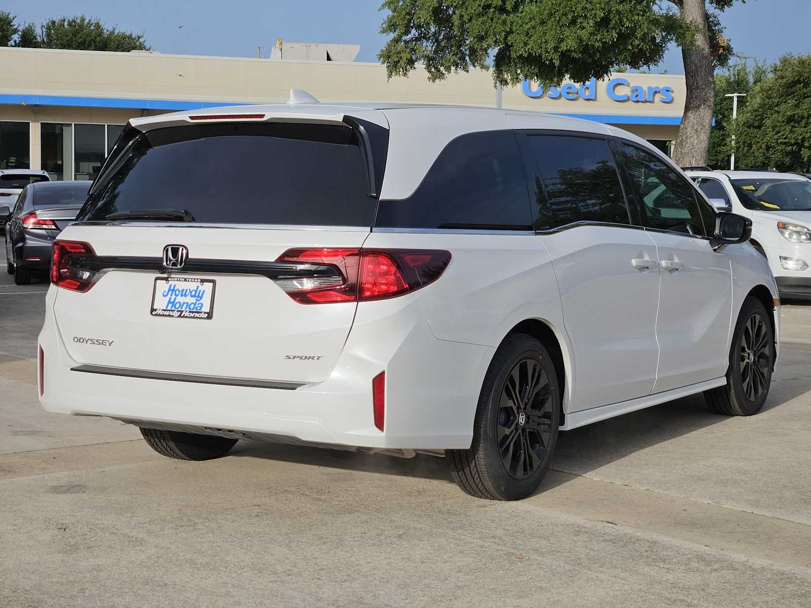 Thumbnail: 2026 Honda Odyssey - 4